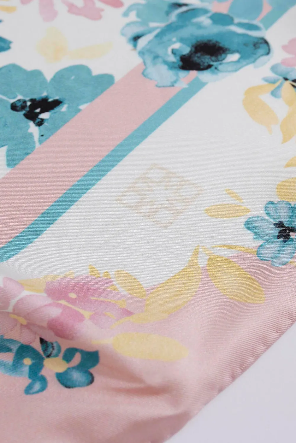 Malina Accessoarer^Sidensjal twill 80x80